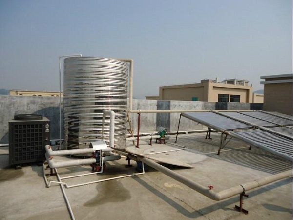 空气能热水器和太阳能热水器哪个好，有什么区别？